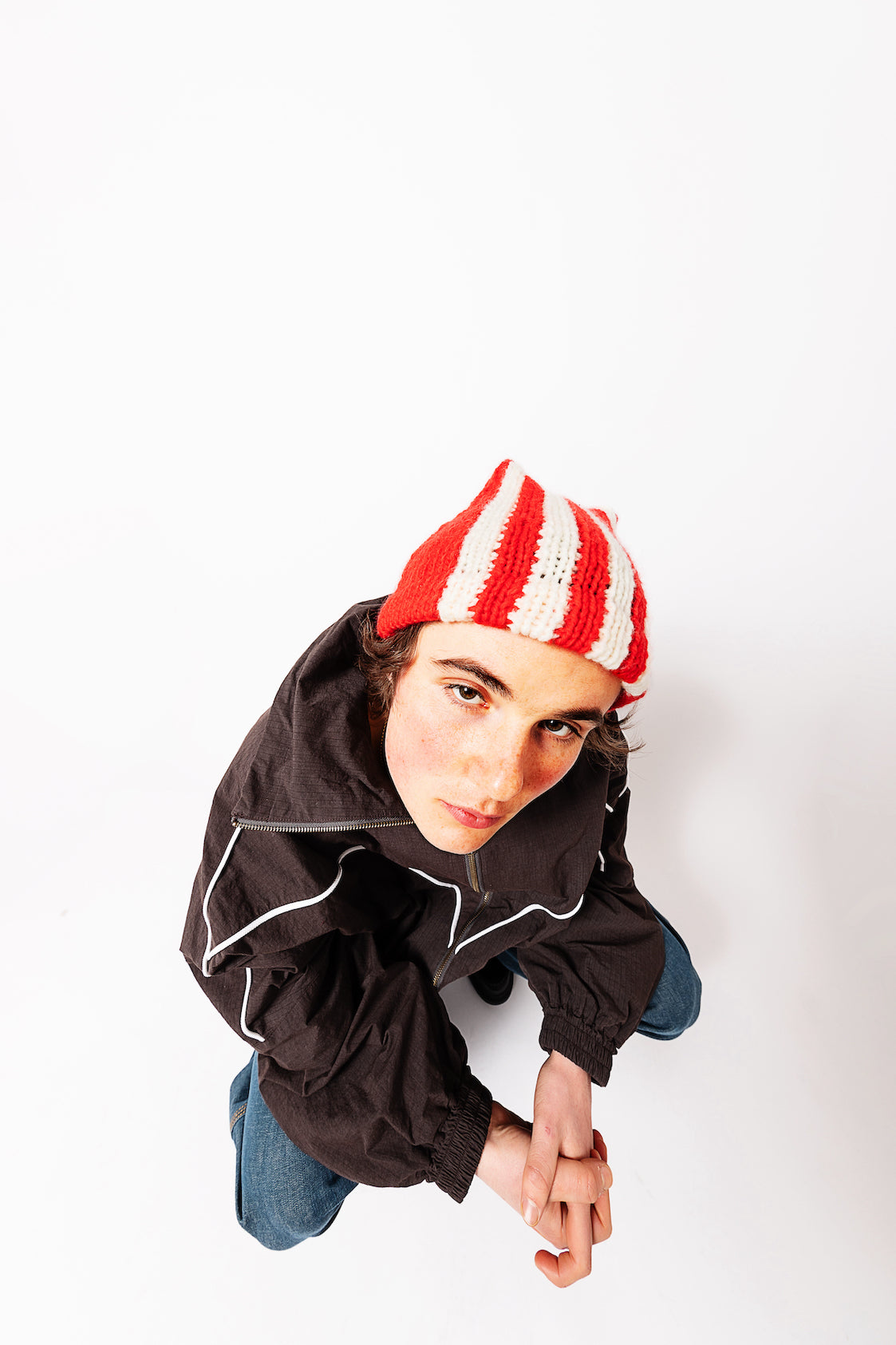 HAND KNITTED CAP (RED)