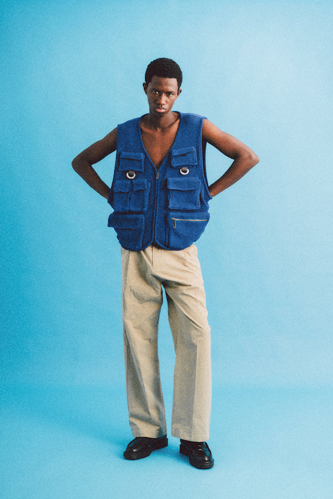 KNITTED FISSHING VEST (BLUE)