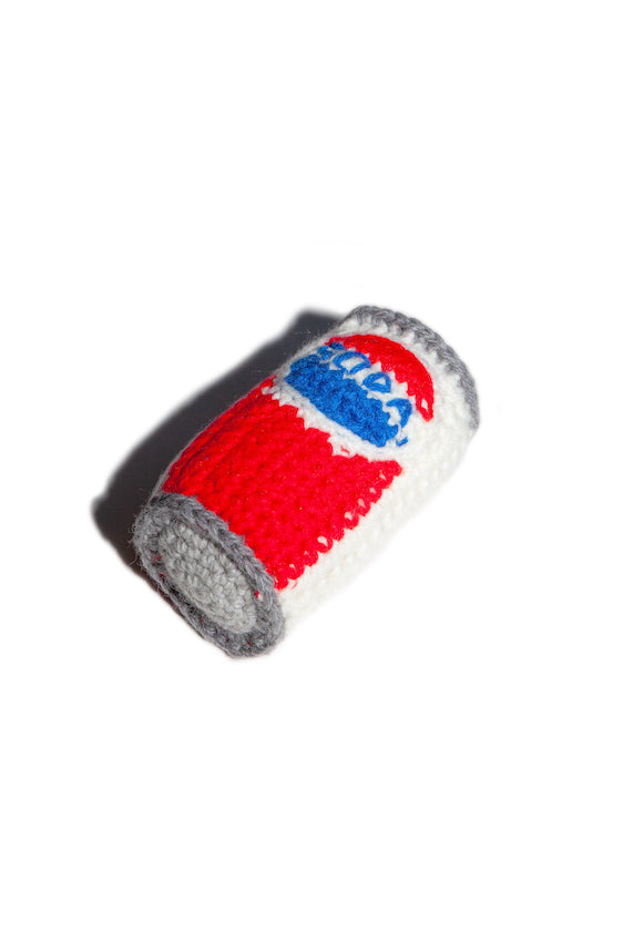 HAND KNITTING SODA CAN (kind of P)