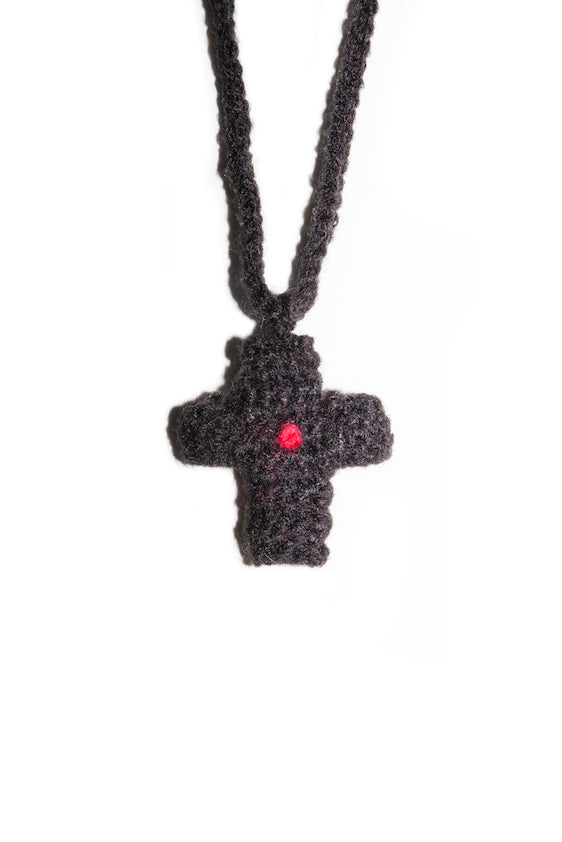 HAND KNIT NECKLACE (BLACK)