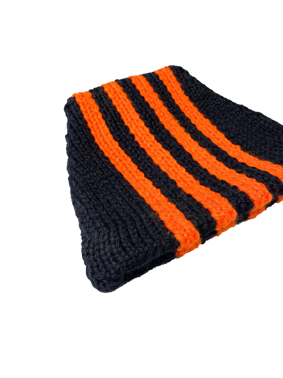 HAND KNITTED CAP (BLACK)