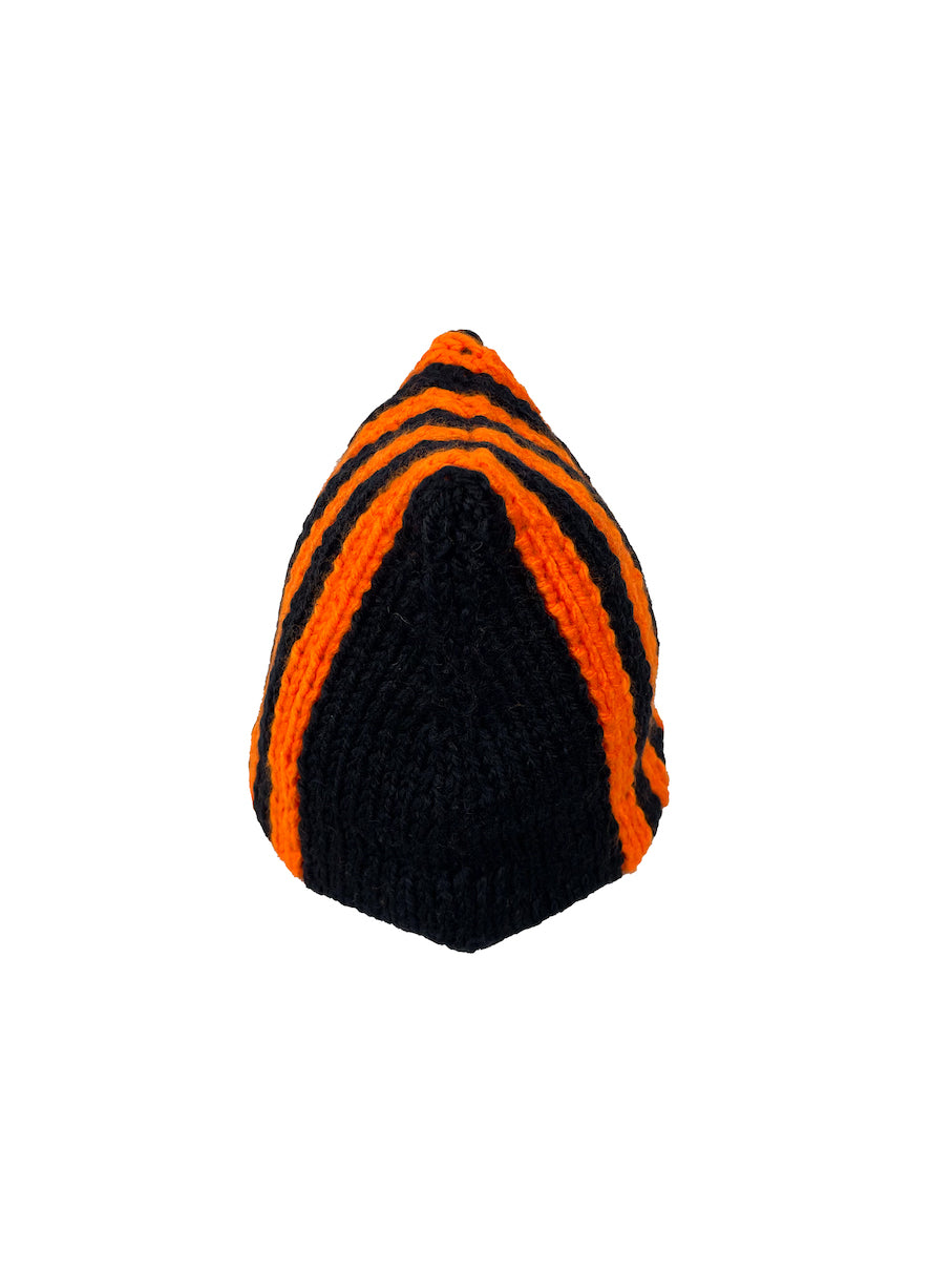 HAND KNITTED CAP (BLACK)