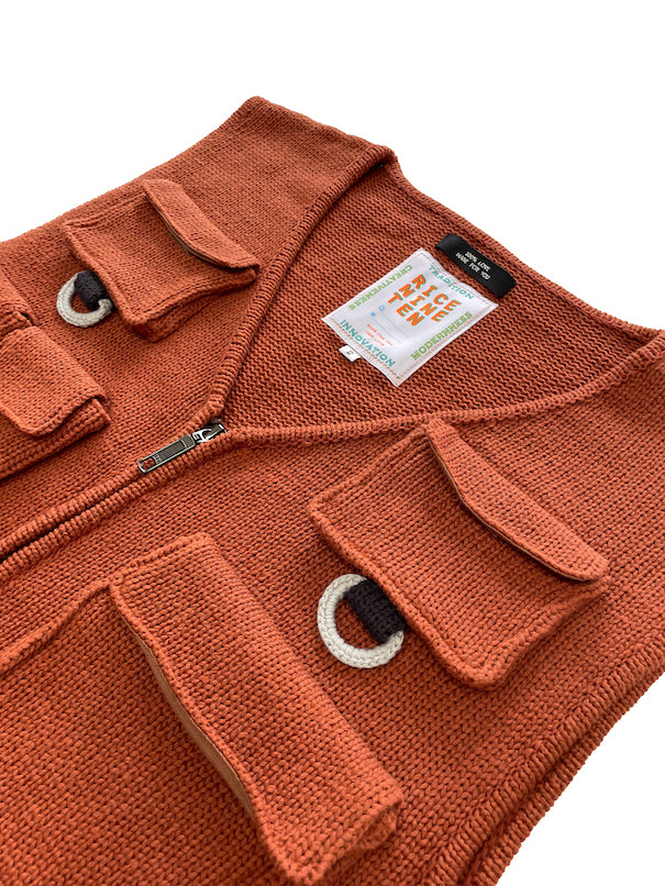 KNITTED FISSHING VEST (TERRACOTTA)