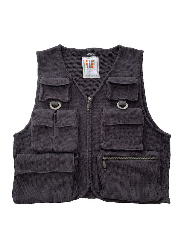 KNITTED FISSHING VEST (FADED BLACK)
