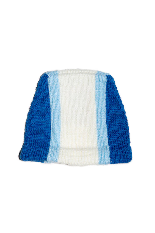 Hand-knitted beanie (blue)