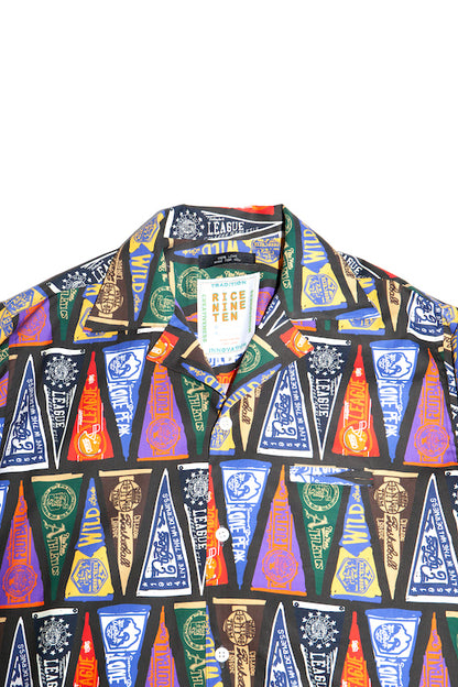 COLLEGE PENNANT OPEN COLLAR SHIRT (BLACK)