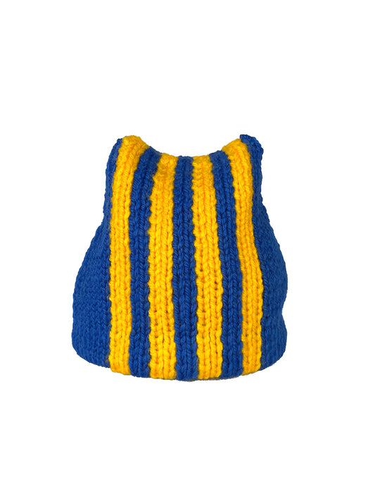 HAND KNITTED CAP (BLUE)